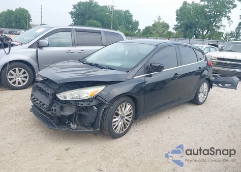 2015 Ford Focus Titanium из США, поврежденный, VIN 1FADP3N27FL229622